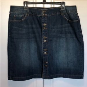 Denim skirt
